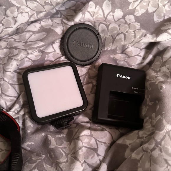 Canon rebel t7 camera dslr - Picture 8 of 10